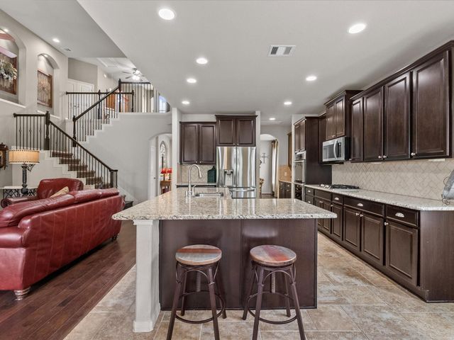 699 Cumberland Ridge Lane, League City, TX 77573