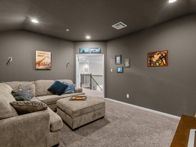 699 Cumberland Ridge Lane, League City, TX 77573