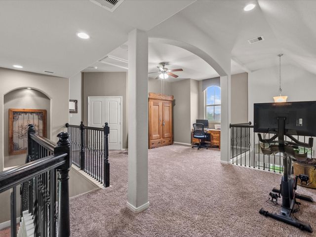 699 Cumberland Ridge Lane, League City, TX 77573