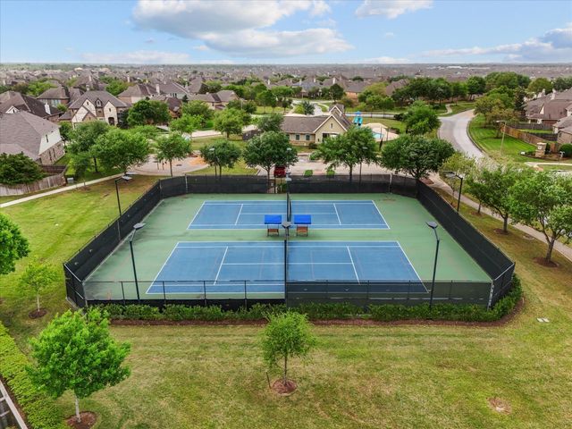 699 Cumberland Ridge Lane, League City, TX 77573