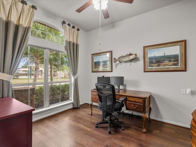 699 Cumberland Ridge Lane, League City, TX 77573