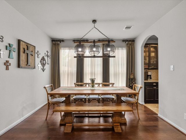 699 Cumberland Ridge Lane, League City, TX 77573