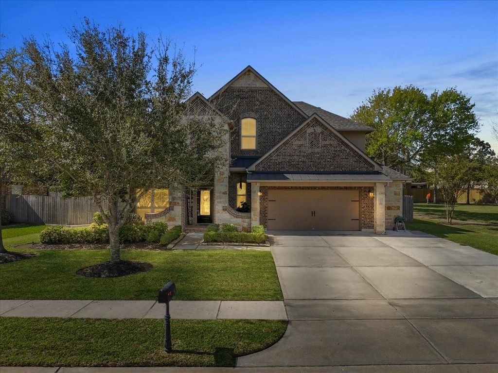 699 Cumberland Ridge Lane, League City, TX 77573