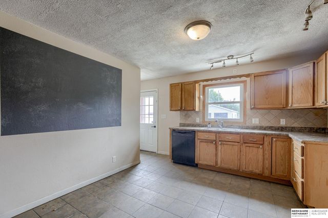 220 N Cherry Street, Nickerson, NE 68044