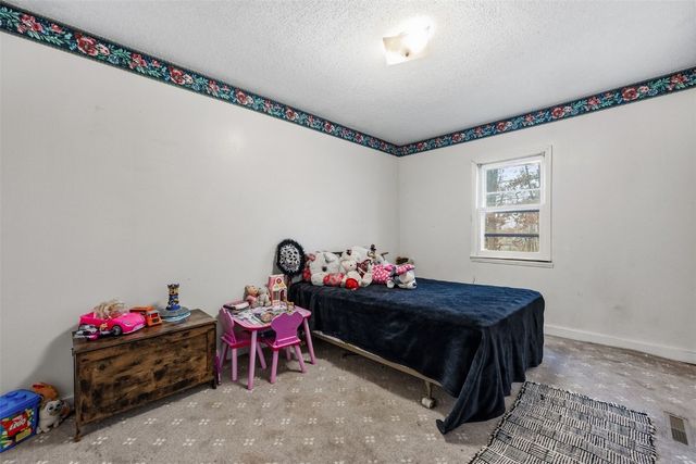 1724 O Avenue NW, Cedar Rapids, IA 52405