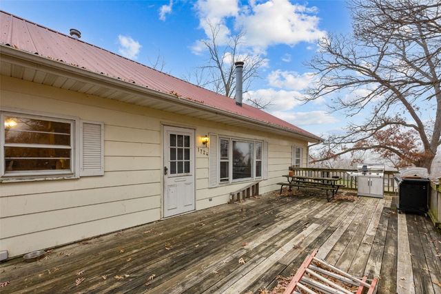 1724 O Avenue NW, Cedar Rapids, IA 52405