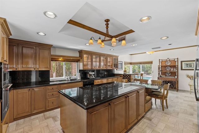 8450 SW 74th Ter, Miami, FL 33143