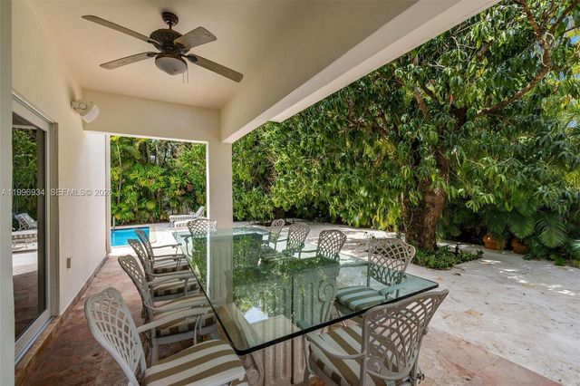 8450 SW 74th Ter, Miami, FL 33143