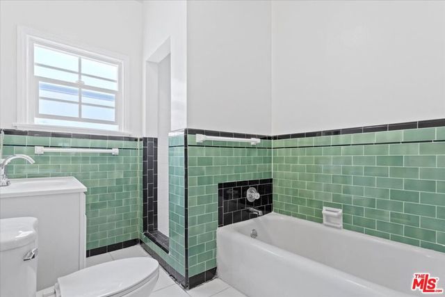 6217 Orange Street 4, Los Angeles, CA 90048