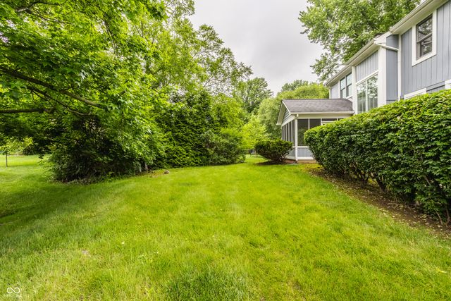 30 Cedar Mill Court, Zionsville, IN 46077