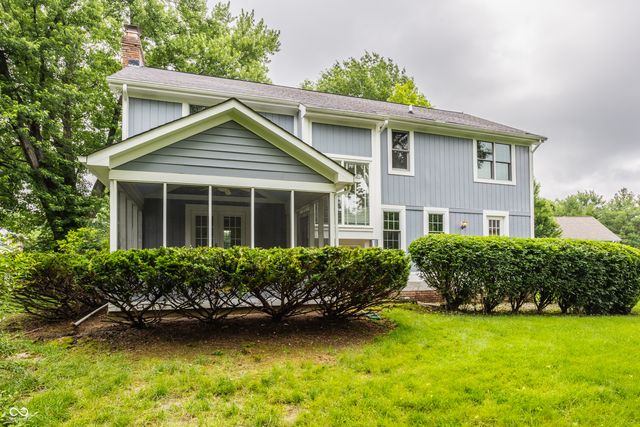 30 Cedar Mill Court, Zionsville, IN 46077