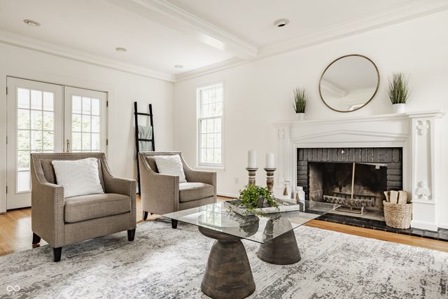 30 Cedar Mill Court, Zionsville, IN 46077