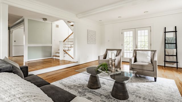 30 Cedar Mill Court, Zionsville, IN 46077