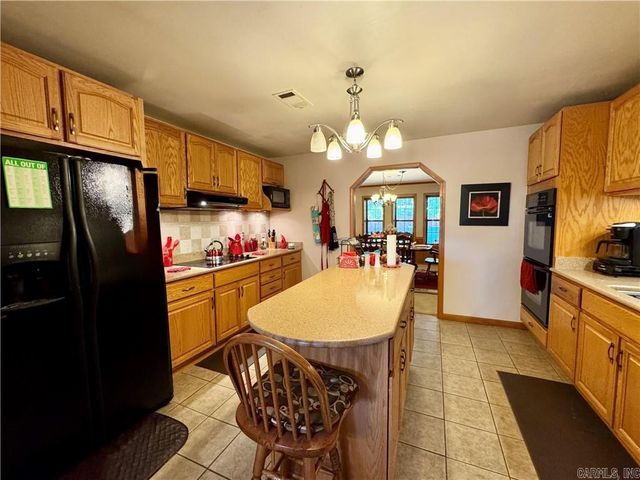 10109 White Oak Lane, Dardanelle, AR 72834