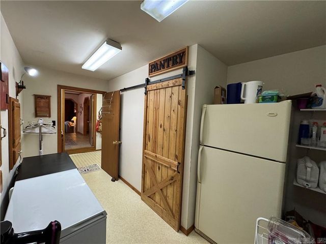 10109 White Oak Lane, Dardanelle, AR 72834