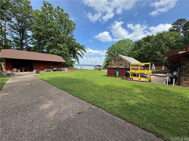 10109 White Oak Lane, Dardanelle, AR 72834