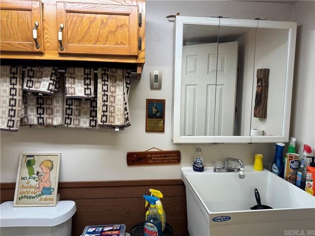 10109 White Oak Lane, Dardanelle, AR 72834