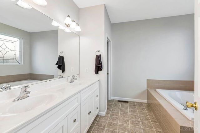 6266 Trailwood Court, Deerfield Twp., OH 45040