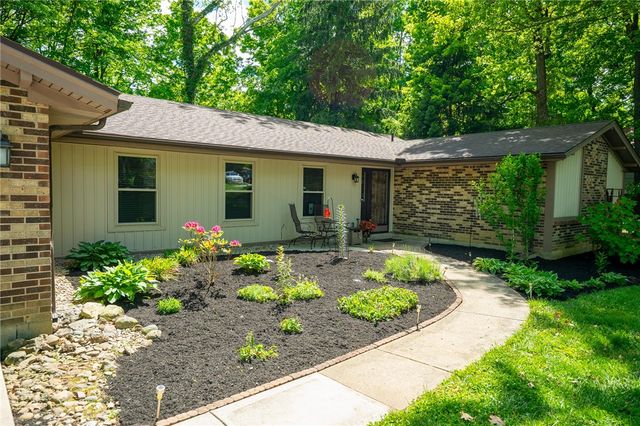 8951 Deep Forest Lane, Washington Twp, OH 45458