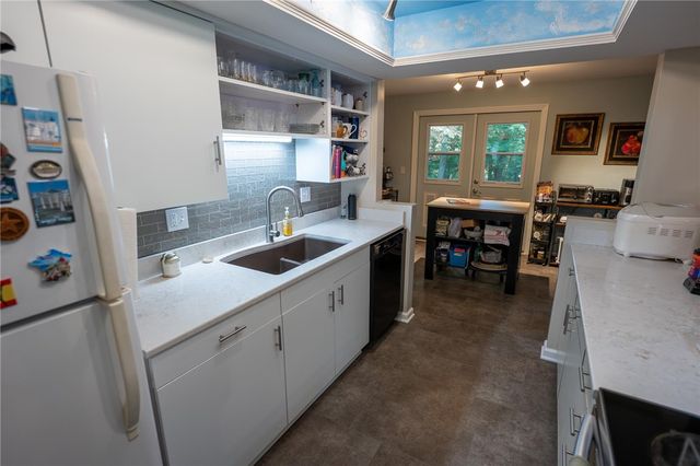 8951 Deep Forest Lane, Washington Twp, OH 45458