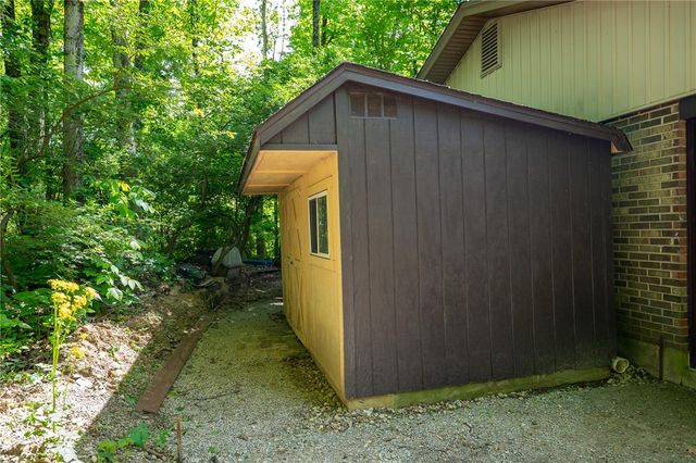 8951 Deep Forest Lane, Washington Twp, OH 45458