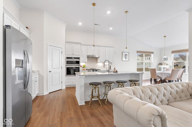 2751 Victory Drive, Columbus, IN 47203