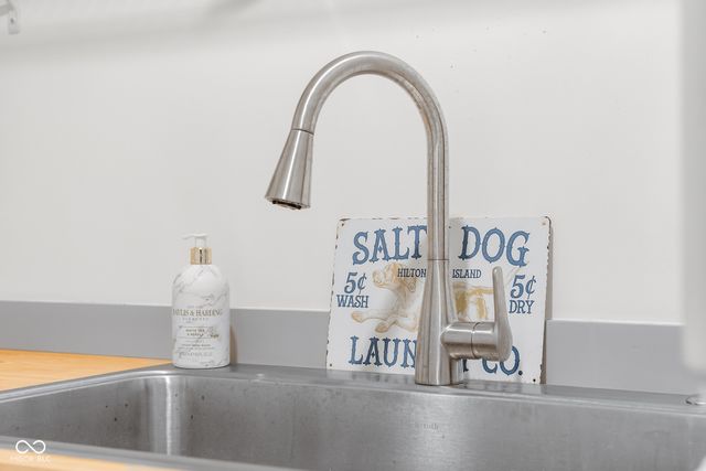 2751 Victory Drive, Columbus, IN 47203