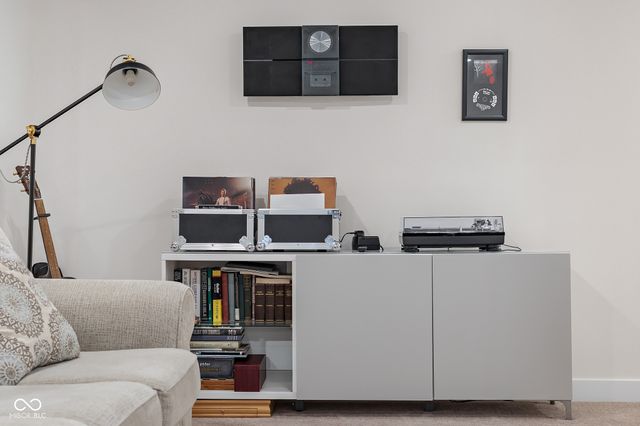 2751 Victory Drive, Columbus, IN 47203