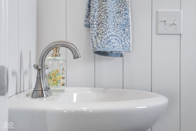 2751 Victory Drive, Columbus, IN 47203