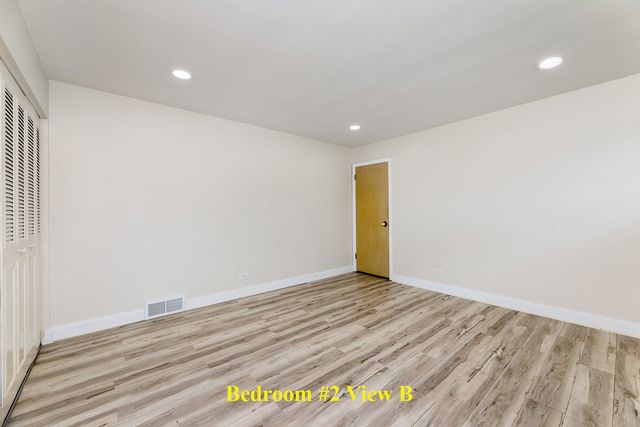 1501 W TALCOTT Road, Park Ridge, IL 60068