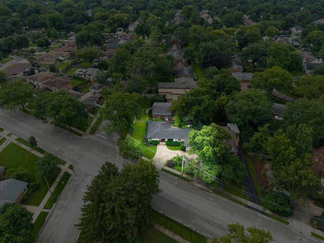 1501 W TALCOTT Road, Park Ridge, IL 60068