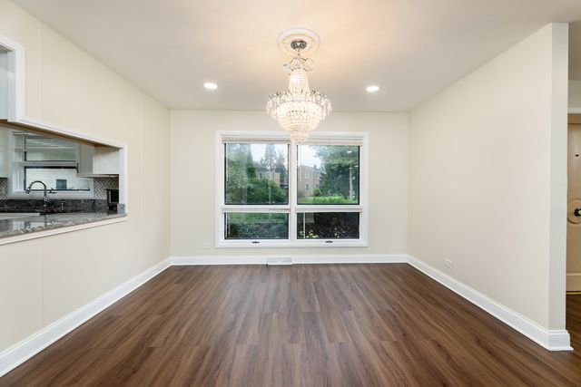 1501 W TALCOTT Road, Park Ridge, IL 60068