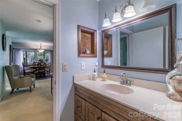 3A Cedarwood Drive, Asheville, NC 28