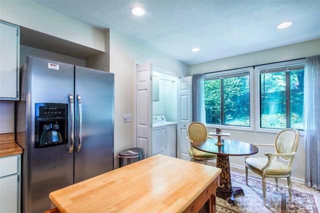 3A Cedarwood Drive, Asheville, NC 28
