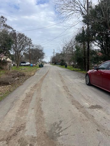 404 S Burleson ST, Kyle, TX 78640