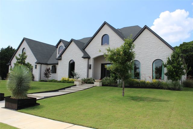 333 Renaissance Lane, Heath, TX 75032