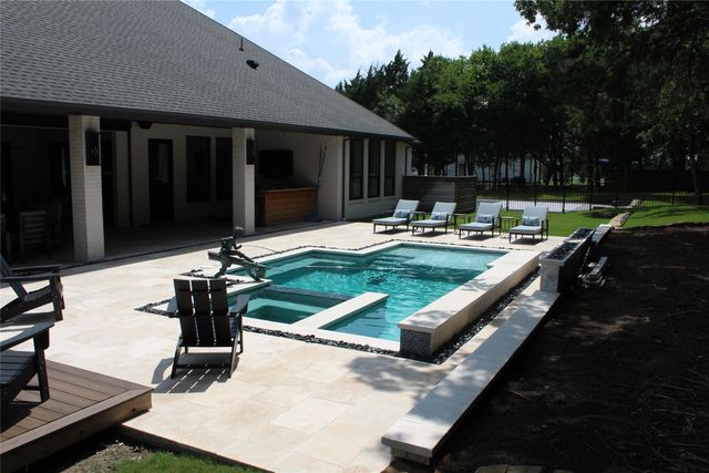 333 Renaissance Lane, Heath, TX 75032