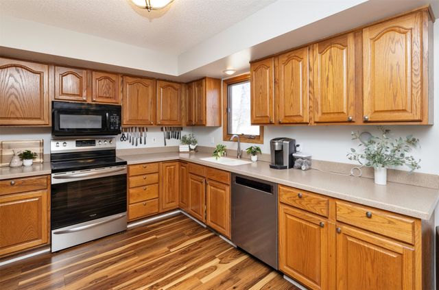 1501 NW Cedarwood Drive, Ankeny, IA 50023