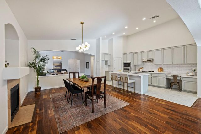 2217 Bearden St, Davis, CA 95618