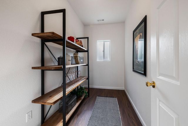 2217 Bearden St, Davis, CA 95618