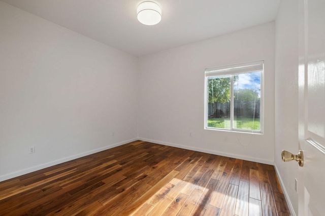 2217 Bearden St, Davis, CA 95618