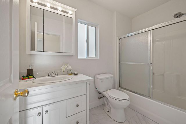 2217 Bearden St, Davis, CA 95618