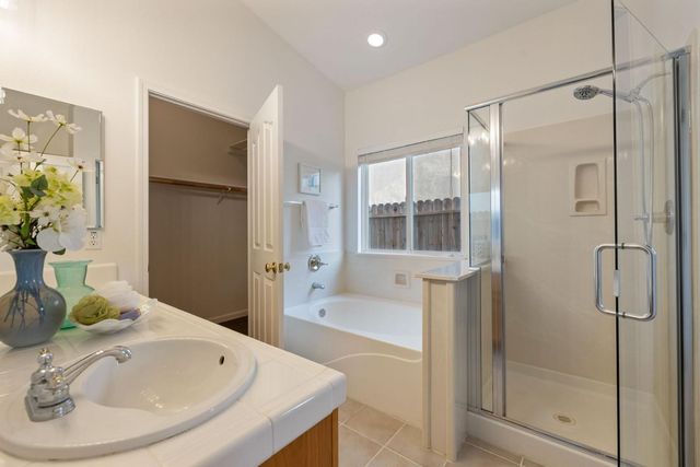 2217 Bearden St, Davis, CA 95618