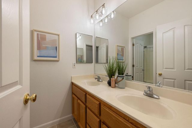 2217 Bearden St, Davis, CA 95618