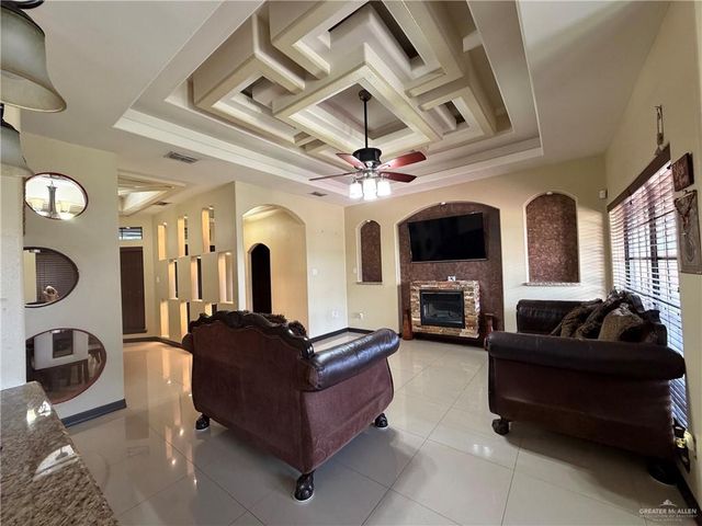 508 E Xanthisma Avenue, Mcallen, TX 78504