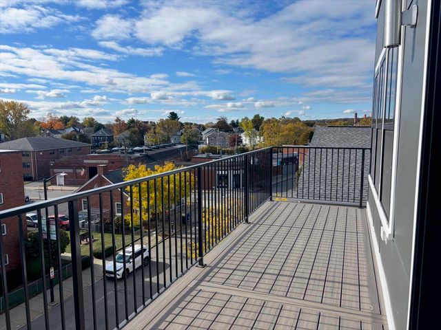 421 High St TH308, Medford, MA 02155