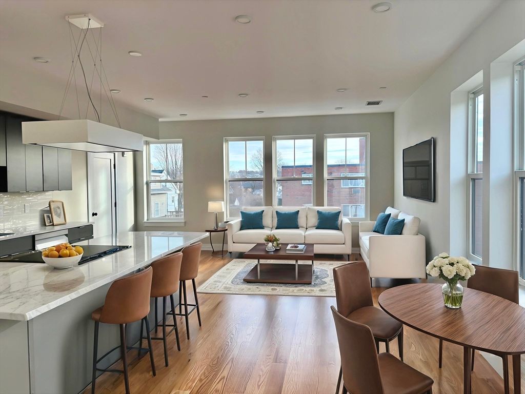 421 High St TH308, Medford, MA 02155