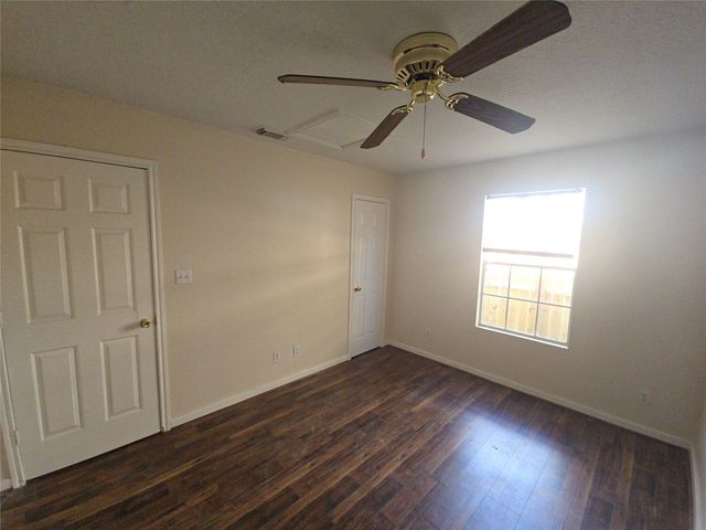 409 Commerce Street, Tomball, TX 77375