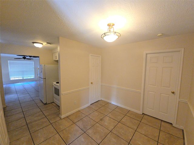409 Commerce Street, Tomball, TX 77375