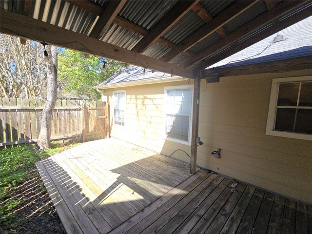 409 Commerce Street, Tomball, TX 77375